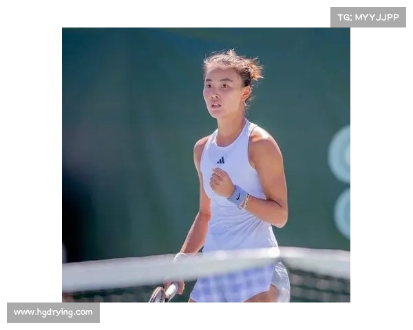 网球赛场背后的精彩瞬间与趣味花絮 揭秘运动员不为人知的另一面 网球赛场背后的精彩瞬间与趣味花絮 揭秘运动员不为人知的另一面